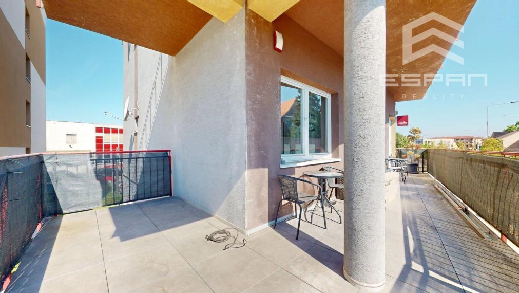 Kancelársky/obchodný priestor na prenájom v centre mesta Malacky