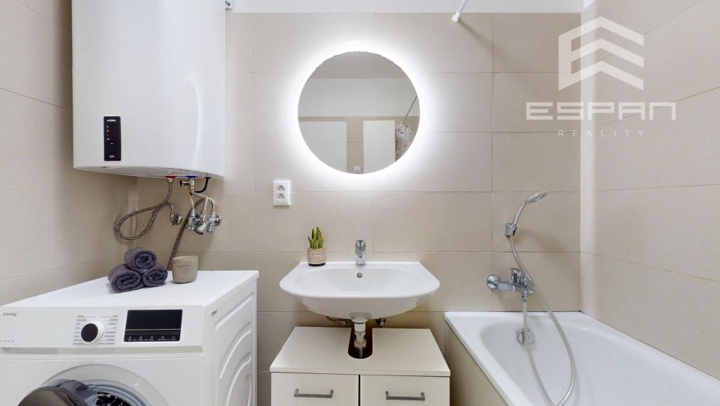 Moderný 3 izbový byt so záhradkou a parkovaním pre 2 autá, Kostolište