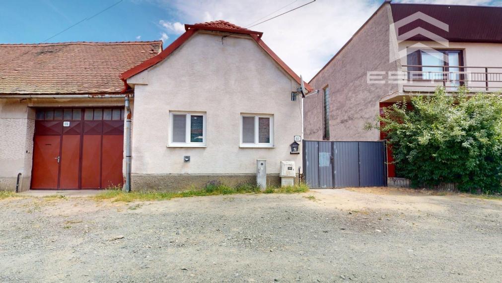Rodinný dom po kompletnej rekonštrukcii s veľkým pozemkom