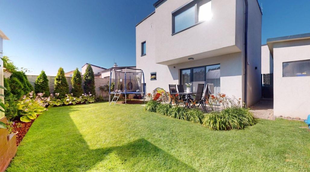 Rodinný dom v príjemnej lokalite, Píniova alej