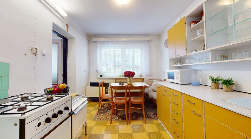 Rodinný dom  v pôvodnom stave v obci Veľké Leváre