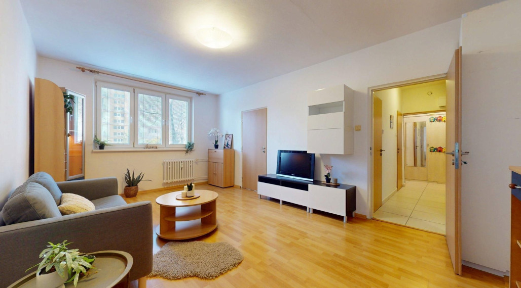 Na prenájom zariadený 2 izbový byt v príjemnej časti Ružinova, Exnárova