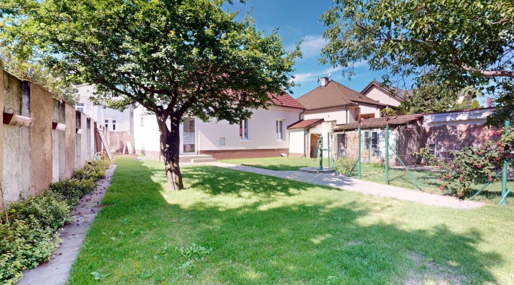 !!NOVÁ CENA!! Rodinný dom po kompletnej rekonštrukcii v centre mesta Malacky