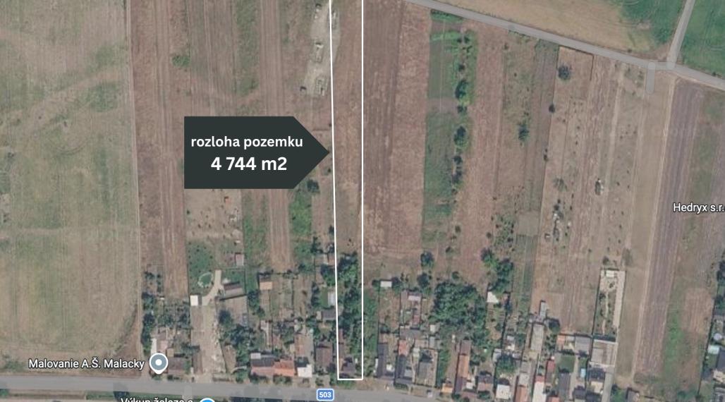 Spojte bývanie s podnikaním, 3 rodinné domy na rozsiahlom 47 á pozemku