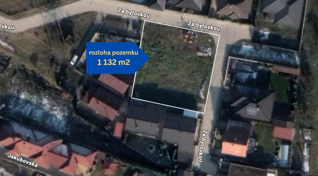 Stavebný pozemok s veľkorysou rozlohou v zabývanej časti obce Kostolište