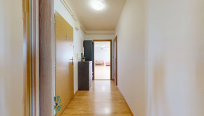Priestranný zariadený 3 izbový byt so samostatnou garážou  - fotografia 13
