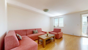 Priestranný zariadený 3 izbový byt so samostatnou garážou  - fotografia 18