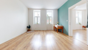 Rodinný dom v centre mesta, vhodný na bývanie prípadne aj ako objekt na podnikanie. - fotografia 3
