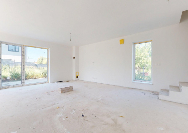 Skolaudovaný 4 izb. rodinný dom v dvojdome so záhradkou/Plavecký Mikuláš!!