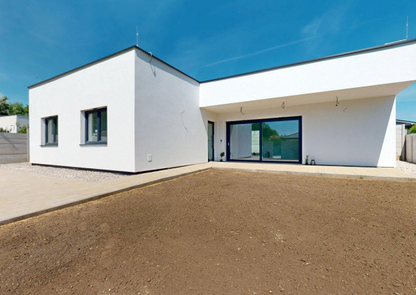 Novostavba 5 izb. rodinného domu s premyslenou dispozíciou v pokojnej lokalite v obci Kostolište