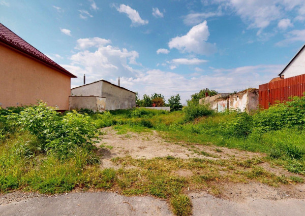 Stavebný pozemok na výstavbu rod. domu v blízkosti CENTRA mesta!