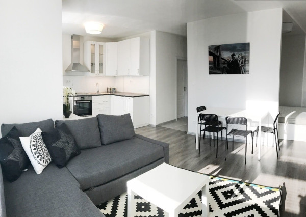 ***PRENÁJOM: Zariadený 1,5 izb. byt s loggiou a vlastným parkovacím státím v Malackách!!