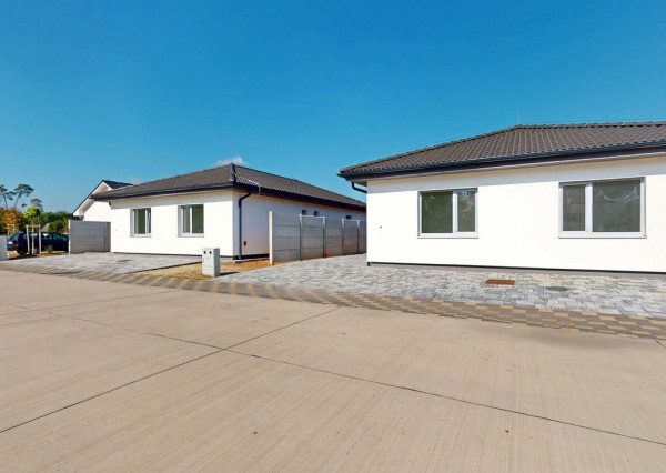 NOVINKA: Moderná novostavba 4 izb. bungalovu v krásnej lokalite 