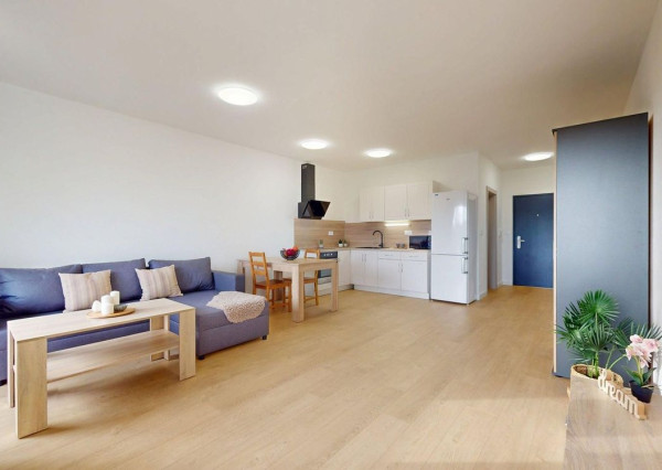 Kompletne zariadený 1i byt s predzáhradkou, Rohožník