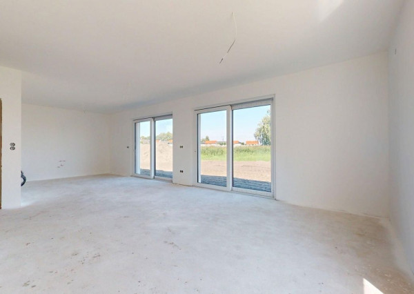  Rodinný dom s garážou a pozemkom o výmere 664 m2 v obci Láb!!!