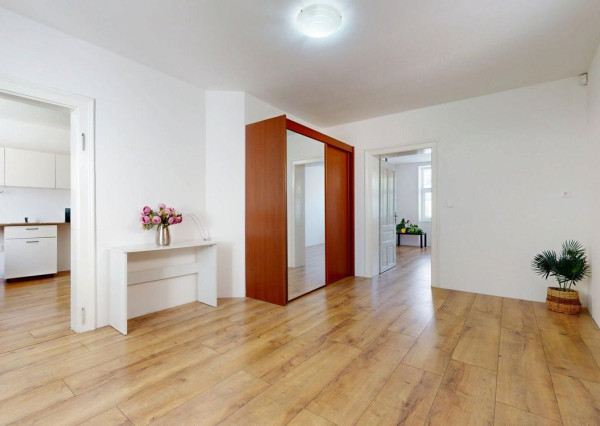 !!NOVÁ CENA!! Rodinný dom po kompletnej rekonštrukcii v centre mesta Malacky