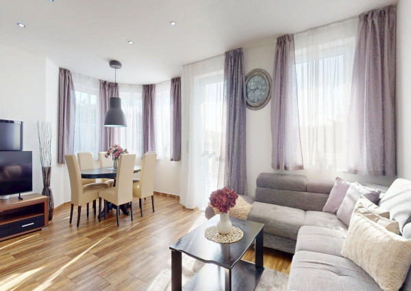 Novostavba rodinného domu s nerušeným výhľadom na ul. Lesná v Stupave