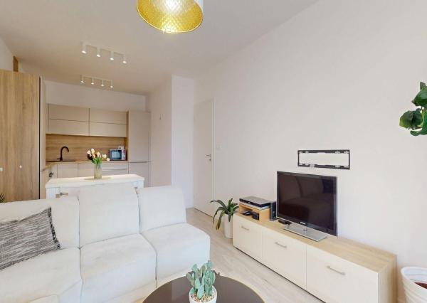 Moderný 2 izbový byt s balkónom, pivničnou kobkou aj parkingom