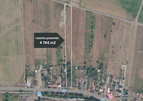 Spojte bývanie s podnikaním, 3 rodinné domy na rozsiahlom 47 á pozemku