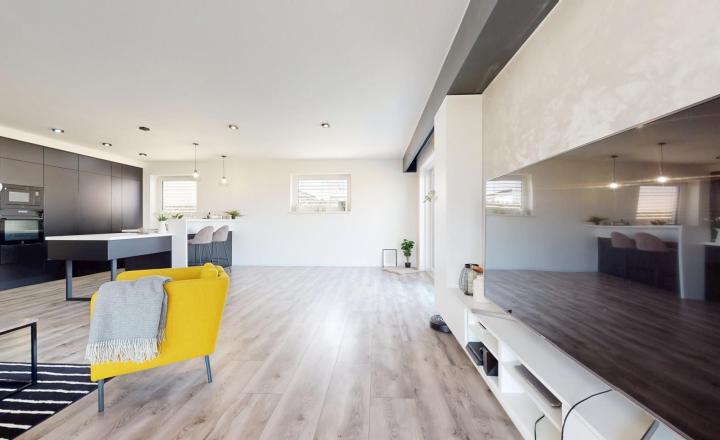 Kompletne zariadený rodinný bungalov s premyslenou dispozíciuou, dvojgarážou v obci Kostolište - fotografia 10