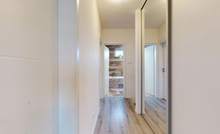 Moderný 4 izb. rodinný dom v kľudnej časti Aleje Martina Benku v Kostolišti - fotografia 42