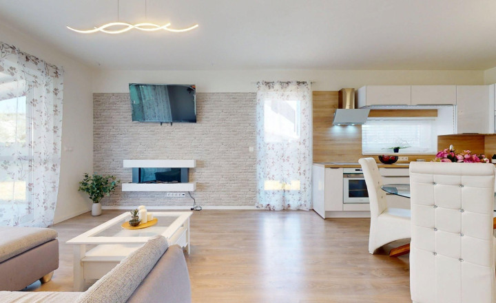 Moderný 3 izbový byt so záhradkou a parkovaním pre 2 autá, Kostolište