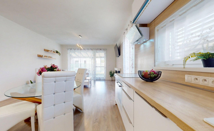 Moderný 3 izbový byt so záhradkou a parkovaním pre 2 autá, Kostolište - fotografia 16