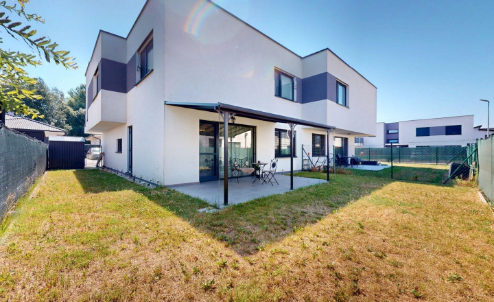 Moderný 3 izbový byt so záhradkou a parkovaním pre 2 autá, Kostolište - fotografia 31