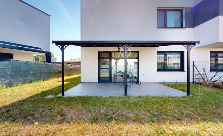 Moderný 3 izbový byt so záhradkou a parkovaním pre 2 autá, Kostolište - fotografia 32
