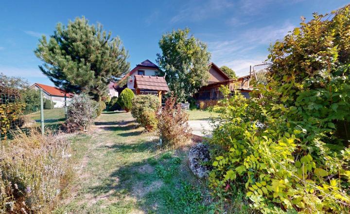 Rodinný dom v pokojnej časti obce Sološnica s výhľadom na Karpaty - fotografia 41